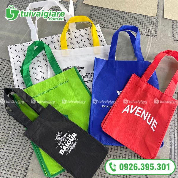 Kiểm tra kỹ đường may và chi tiết quai túi