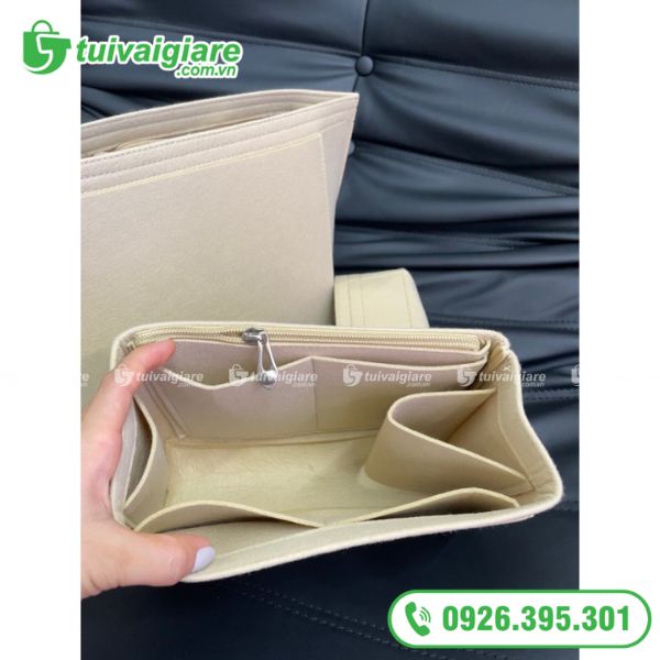 Mua tại chợ vải truyền thống