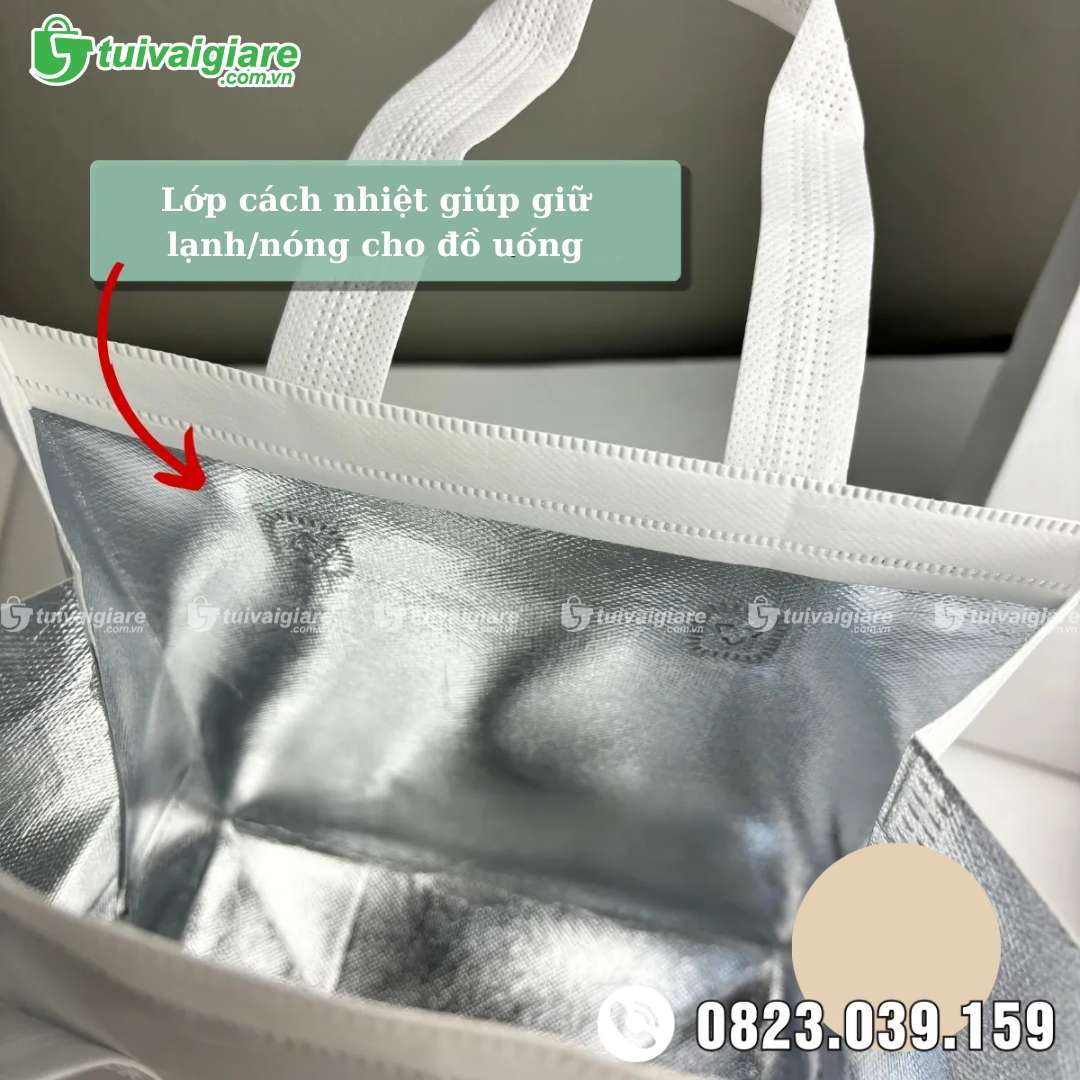 Bên trong túi không dệt giữ nhiệt