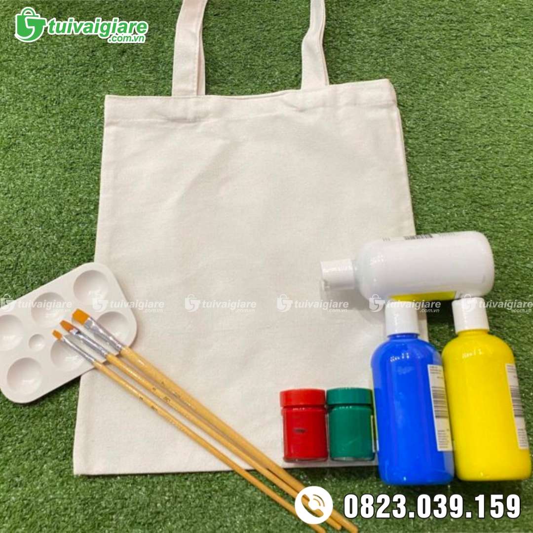 Chuẩn bị dụng cụ vẽ và túi vải