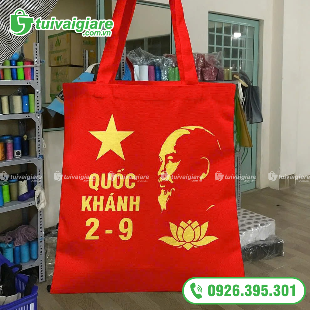 tui-vai-canvas-co-do-sao-vang