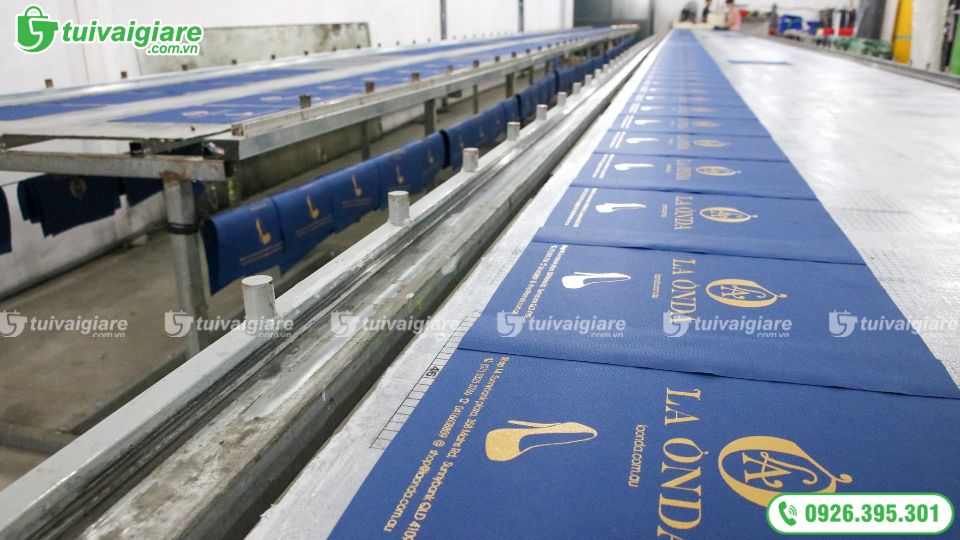 quy-trinh-san-xuat-tui-vai-khong-det-10