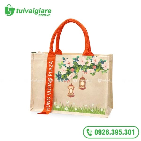 tui-vai-day-hung-vuong-plaza-7