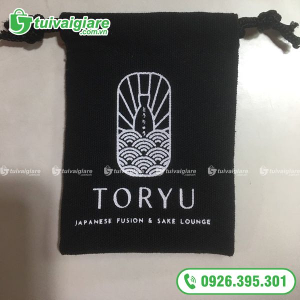 tui-canvas-den-thoi-trang-phong-cach-2