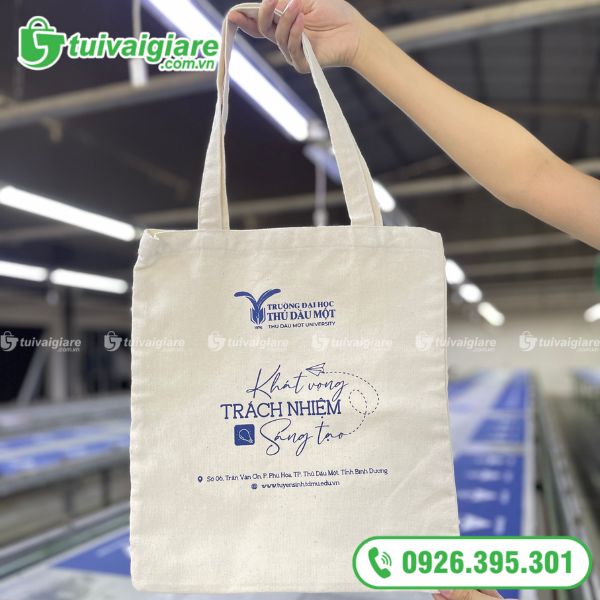 Túi vải đi làm tại trường đại học