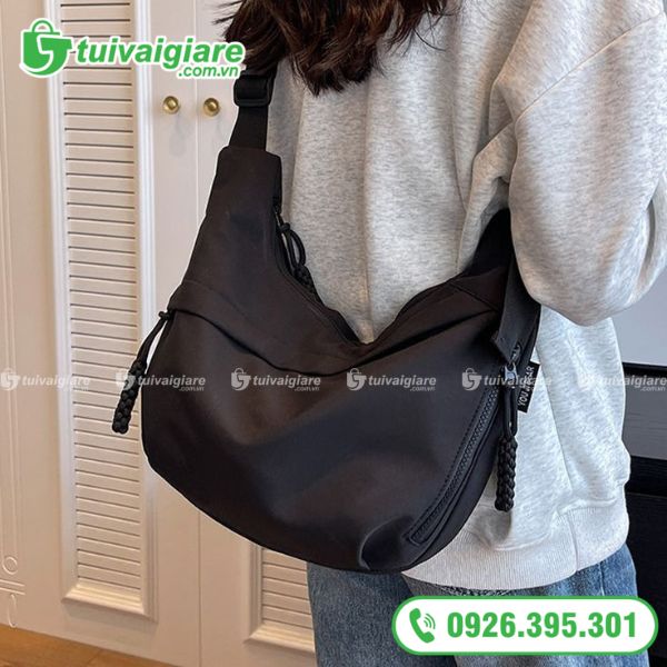 Túi Oxford Màu Đen Dạng Đeo Chéo